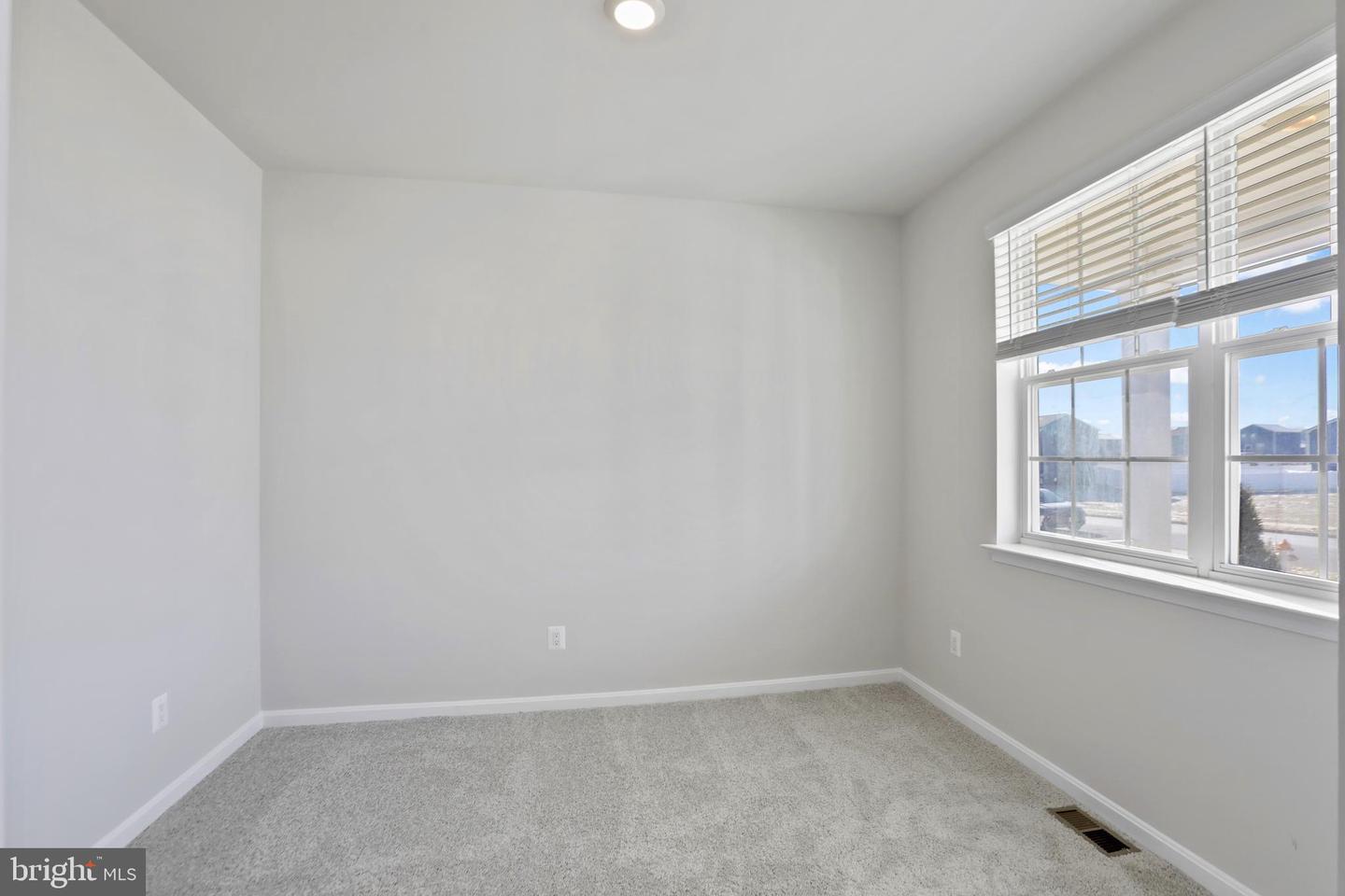 700 WEEKS CT, BERRYVILLE, Virginia 22611, 5 Bedrooms Bedrooms, ,3 BathroomsBathrooms,Residential,For sale,700 WEEKS CT,VACL2006262 MLS # VACL2006262