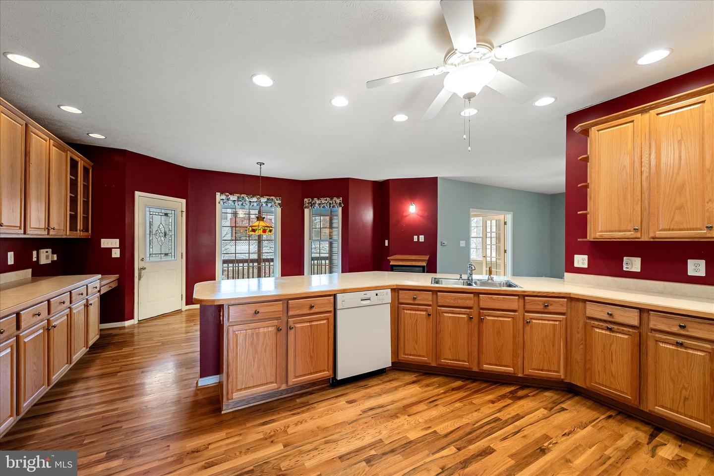 327 CLYDESDALE DR, STEPHENS CITY, Virginia 22655, 3 Bedrooms Bedrooms, ,3 BathroomsBathrooms,Residential,For sale,327 CLYDESDALE DR,VAFV2038390 MLS # VAFV2038390