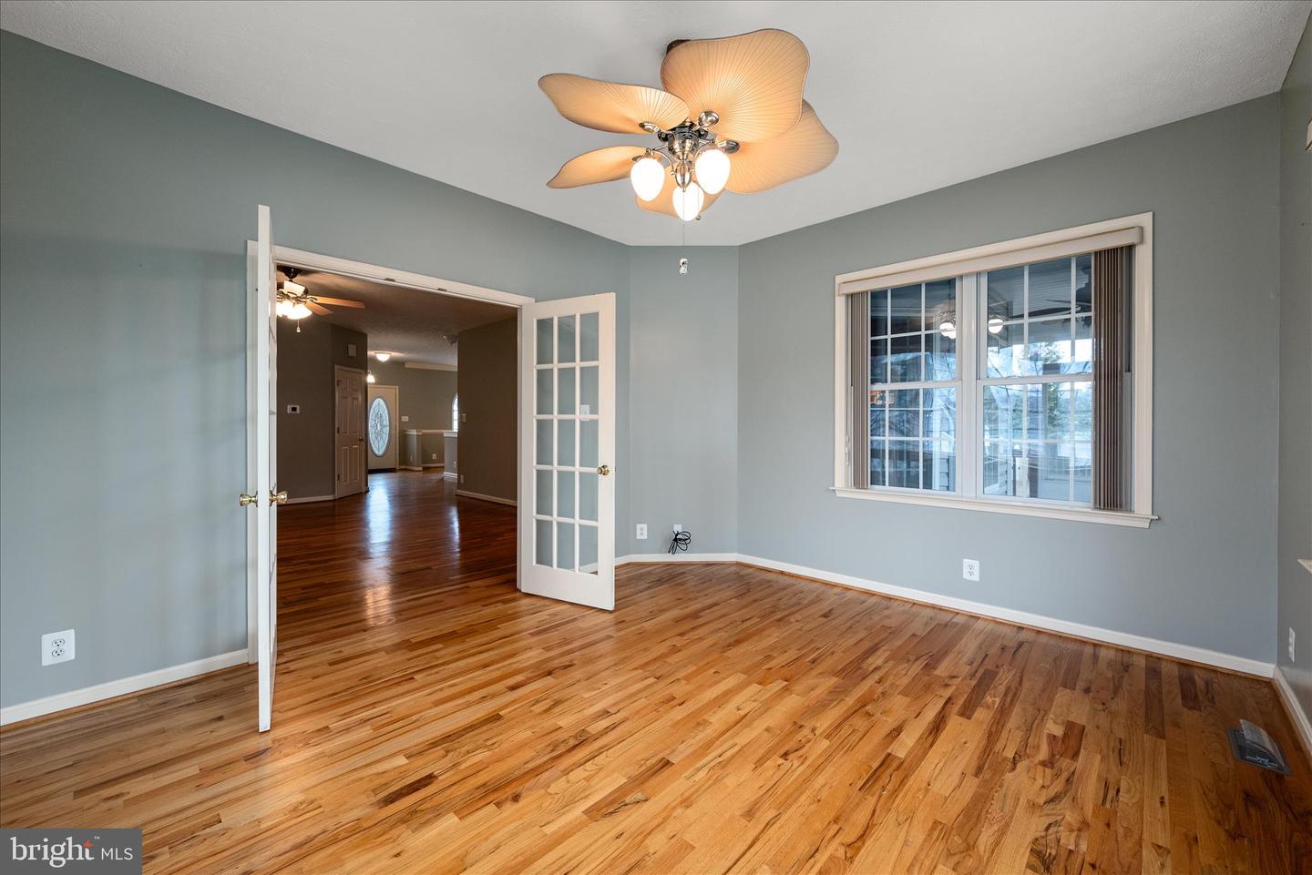 327 CLYDESDALE DR, STEPHENS CITY, Virginia 22655, 3 Bedrooms Bedrooms, ,3 BathroomsBathrooms,Residential,For sale,327 CLYDESDALE DR,VAFV2038390 MLS # VAFV2038390