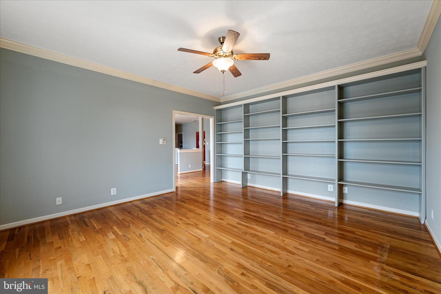 327 CLYDESDALE DR, STEPHENS CITY, Virginia 22655, 3 Bedrooms Bedrooms, ,3 BathroomsBathrooms,Residential,For sale,327 CLYDESDALE DR,VAFV2038390 MLS # VAFV2038390