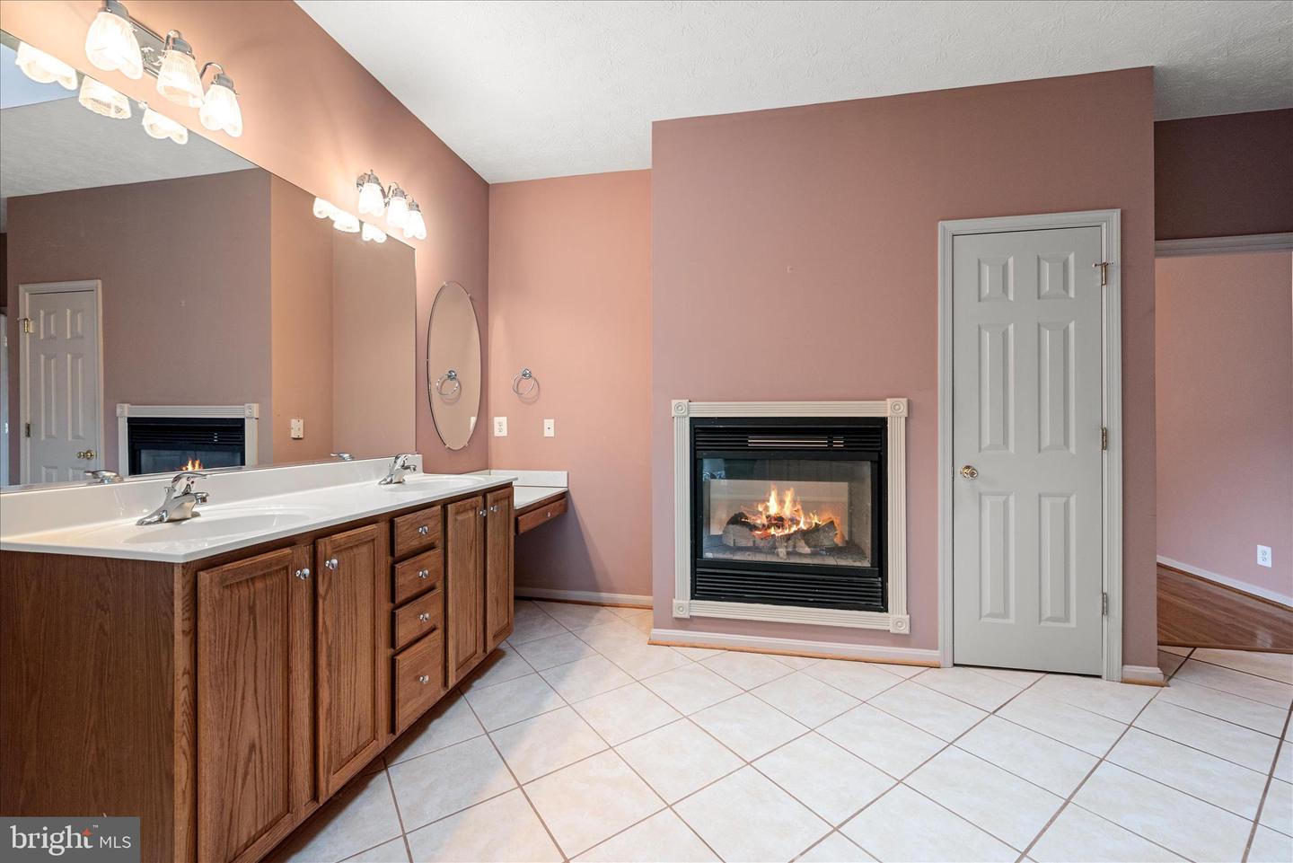 327 CLYDESDALE DR, STEPHENS CITY, Virginia 22655, 3 Bedrooms Bedrooms, ,3 BathroomsBathrooms,Residential,For sale,327 CLYDESDALE DR,VAFV2038390 MLS # VAFV2038390