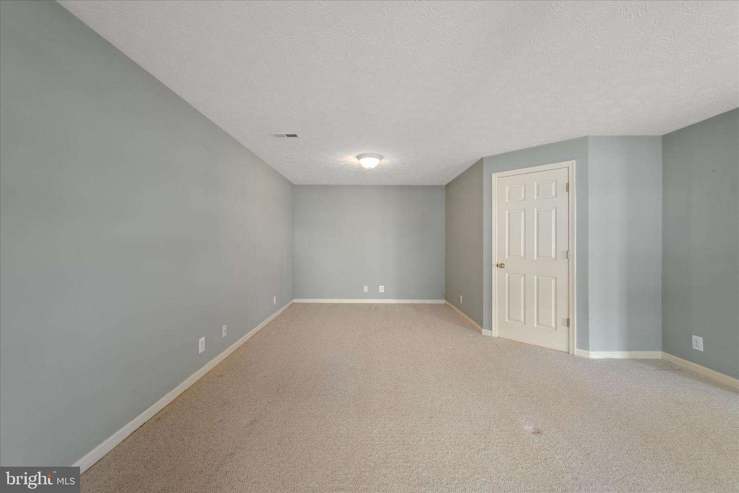 327 CLYDESDALE DR, STEPHENS CITY, Virginia 22655, 3 Bedrooms Bedrooms, ,3 BathroomsBathrooms,Residential,For sale,327 CLYDESDALE DR,VAFV2038390 MLS # VAFV2038390