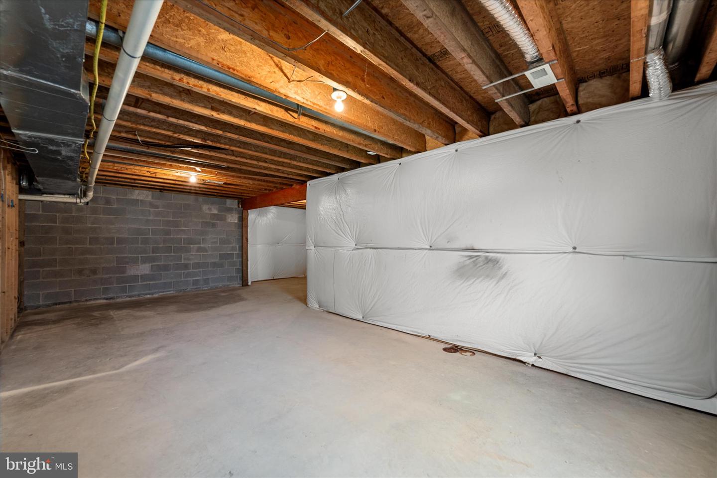 327 CLYDESDALE DR, STEPHENS CITY, Virginia 22655, 3 Bedrooms Bedrooms, ,3 BathroomsBathrooms,Residential,For sale,327 CLYDESDALE DR,VAFV2038390 MLS # VAFV2038390