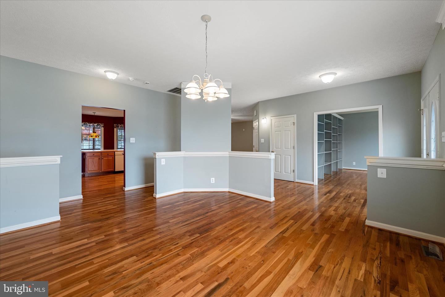 327 CLYDESDALE DR, STEPHENS CITY, Virginia 22655, 3 Bedrooms Bedrooms, ,3 BathroomsBathrooms,Residential,For sale,327 CLYDESDALE DR,VAFV2038390 MLS # VAFV2038390