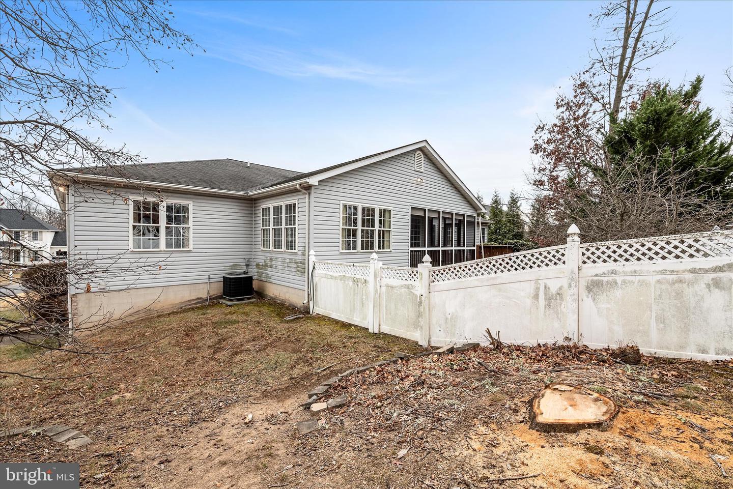 327 CLYDESDALE DR, STEPHENS CITY, Virginia 22655, 3 Bedrooms Bedrooms, ,3 BathroomsBathrooms,Residential,For sale,327 CLYDESDALE DR,VAFV2038390 MLS # VAFV2038390