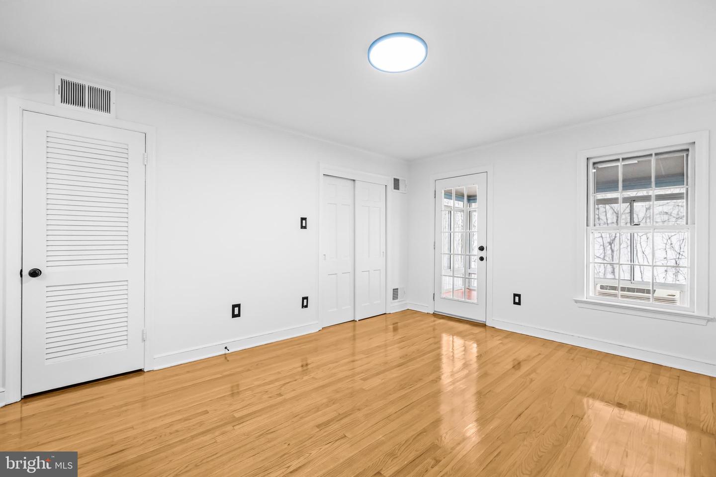 2420 I ST NW, WASHINGTON, District Of Columbia 20037, 3 Bedrooms Bedrooms, 9 Rooms Rooms,4 BathroomsBathrooms,Residential,For sale,2420 I ST NW,DCDC2234314 MLS # DCDC2234314