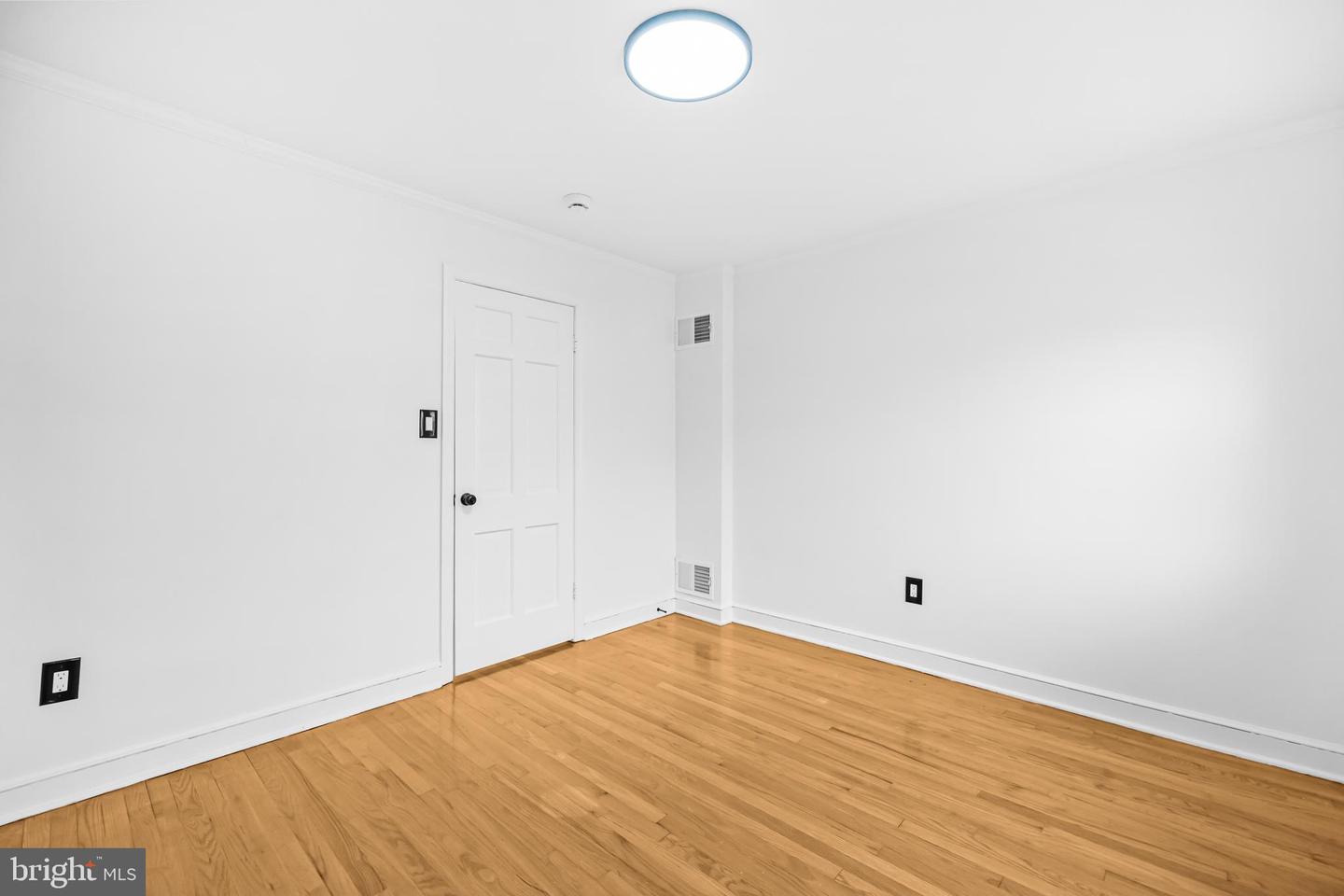 2420 I ST NW, WASHINGTON, District Of Columbia 20037, 3 Bedrooms Bedrooms, 9 Rooms Rooms,4 BathroomsBathrooms,Residential,For sale,2420 I ST NW,DCDC2234314 MLS # DCDC2234314