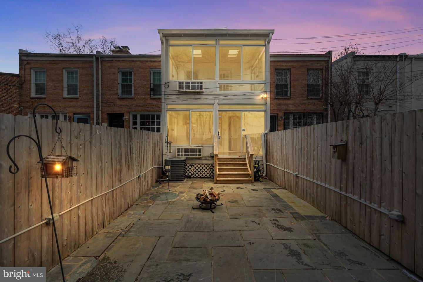 2420 I ST NW, WASHINGTON, District Of Columbia 20037, 3 Bedrooms Bedrooms, 9 Rooms Rooms,4 BathroomsBathrooms,Residential,For sale,2420 I ST NW,DCDC2234314 MLS # DCDC2234314