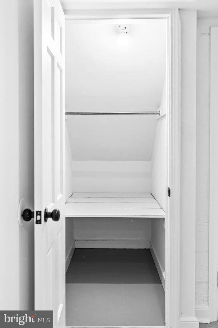 2420 I ST NW, WASHINGTON, District Of Columbia 20037, 3 Bedrooms Bedrooms, 9 Rooms Rooms,4 BathroomsBathrooms,Residential,For sale,2420 I ST NW,DCDC2234314 MLS # DCDC2234314