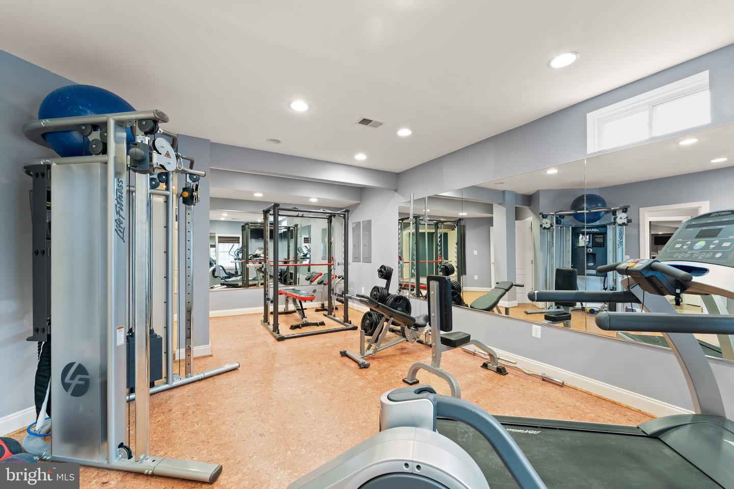 25729 SUMMERBANK CT, CHANTILLY, Virginia 20152, 4 Bedrooms Bedrooms, ,4 BathroomsBathrooms,Residential,For sale,25729 SUMMERBANK CT,VALO2112160 MLS # VALO2112160