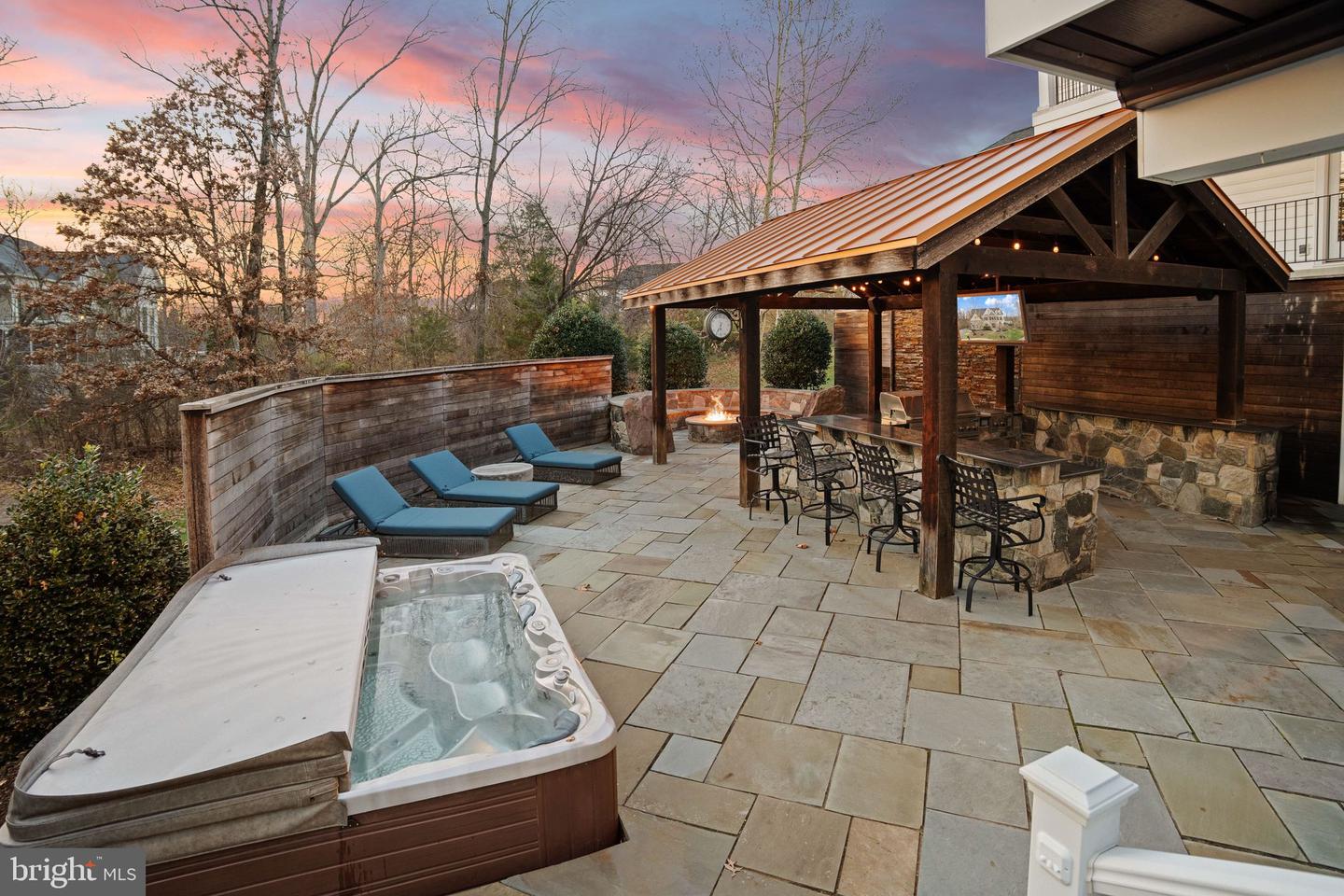 25729 SUMMERBANK CT, CHANTILLY, Virginia 20152, 4 Bedrooms Bedrooms, ,4 BathroomsBathrooms,Residential,For sale,25729 SUMMERBANK CT,VALO2112160 MLS # VALO2112160