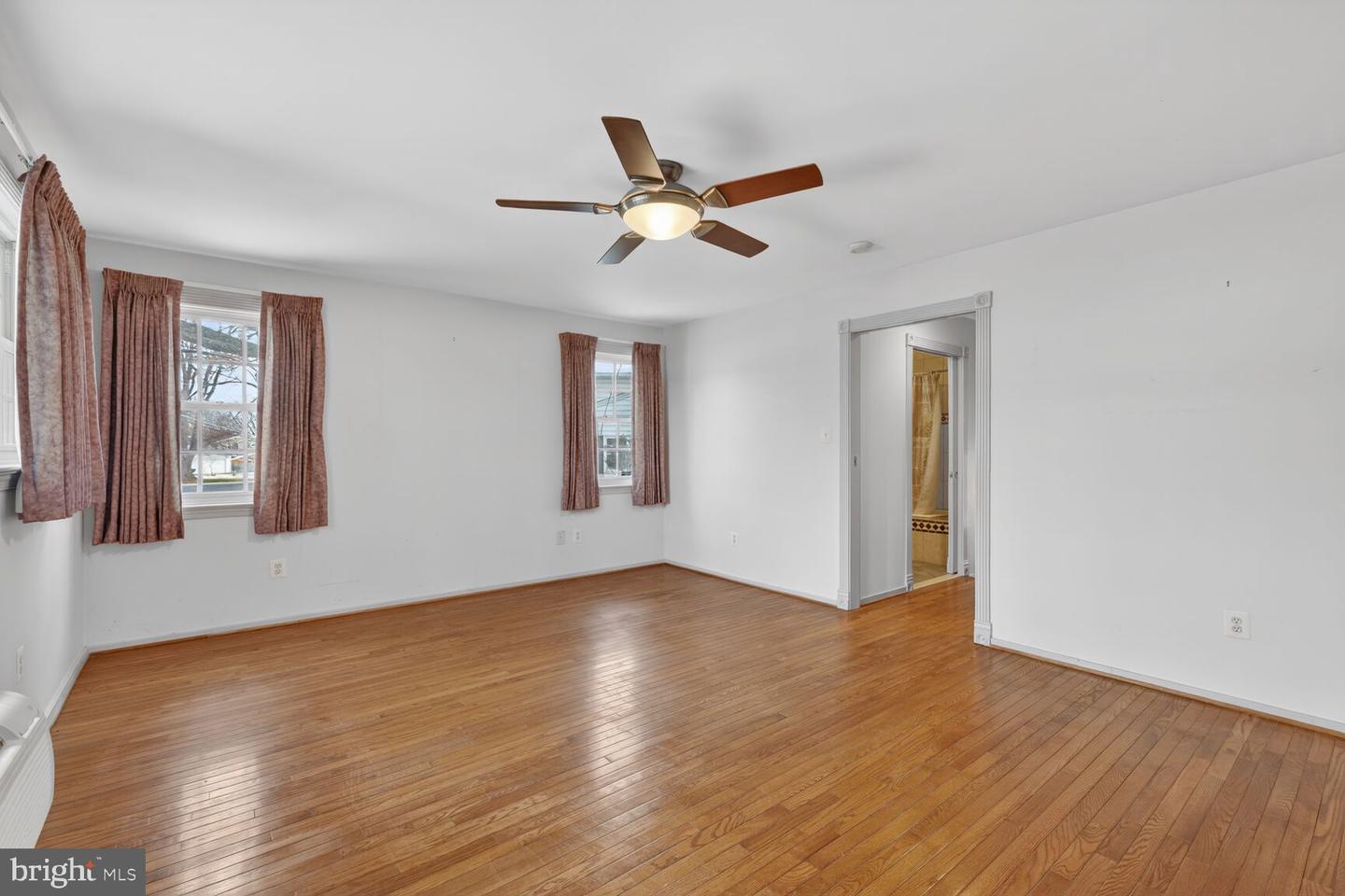 3000 BATTERSEA LN, ALEXANDRIA, Virginia 22309, 4 Bedrooms Bedrooms, ,3 BathroomsBathrooms,Residential,For sale,3000 BATTERSEA LN,VAFX2282112 MLS # VAFX2282112