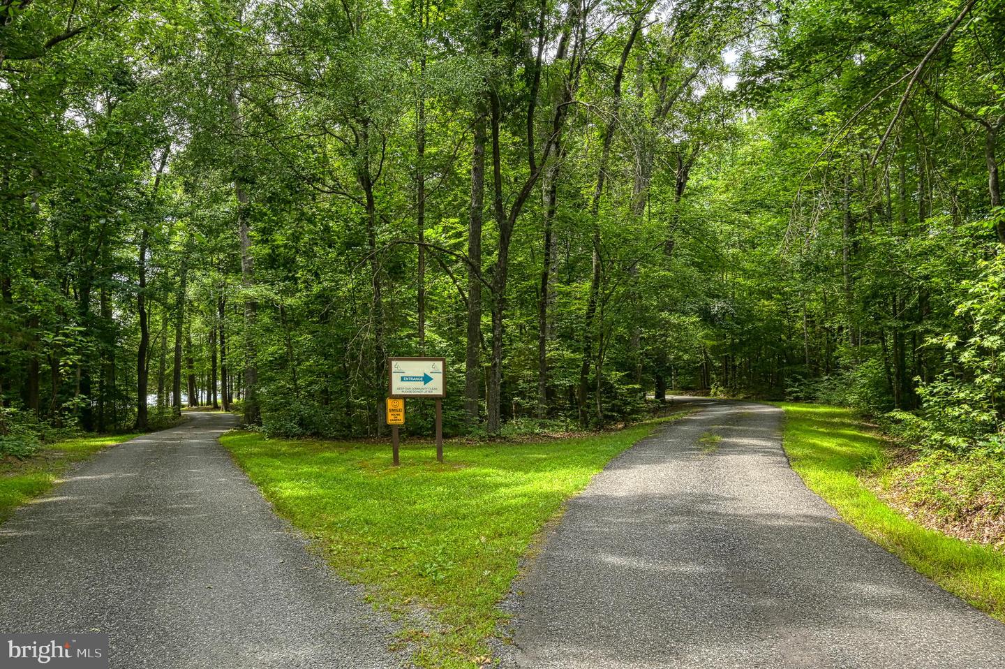 199 HICKORY LANE, BUMPASS, Virginia 23024, 4 Bedrooms Bedrooms, 10 Rooms Rooms,1 BathroomBathrooms,Residential,For sale,199 HICKORY LANE,VALA2009006 MLS # VALA2009006