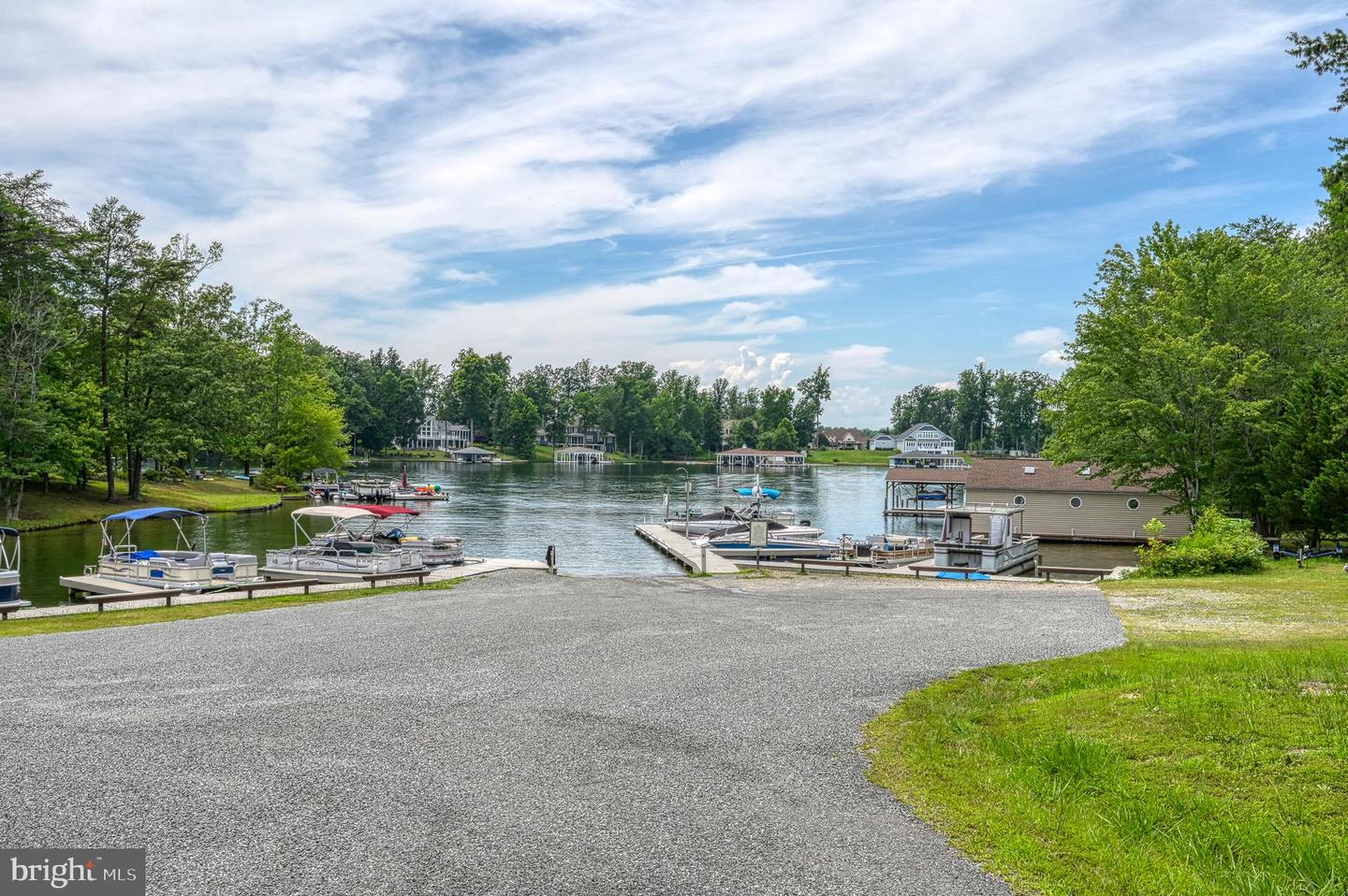 199 HICKORY LANE, BUMPASS, Virginia 23024, 4 Bedrooms Bedrooms, 10 Rooms Rooms,1 BathroomBathrooms,Residential,For sale,199 HICKORY LANE,VALA2009006 MLS # VALA2009006