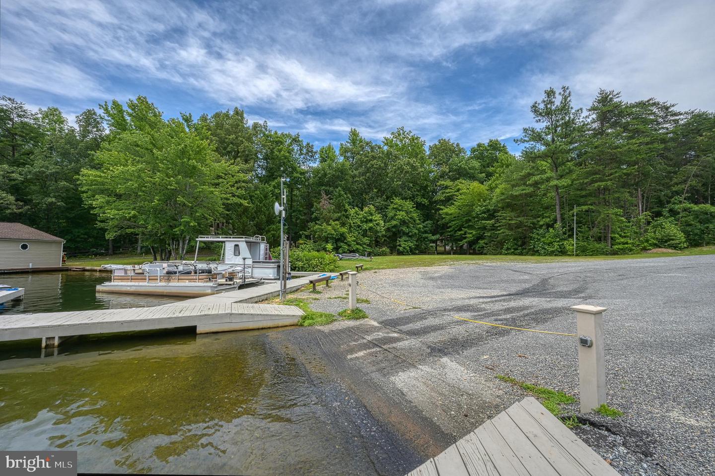 199 HICKORY LANE, BUMPASS, Virginia 23024, 4 Bedrooms Bedrooms, 10 Rooms Rooms,1 BathroomBathrooms,Residential,For sale,199 HICKORY LANE,VALA2009006 MLS # VALA2009006