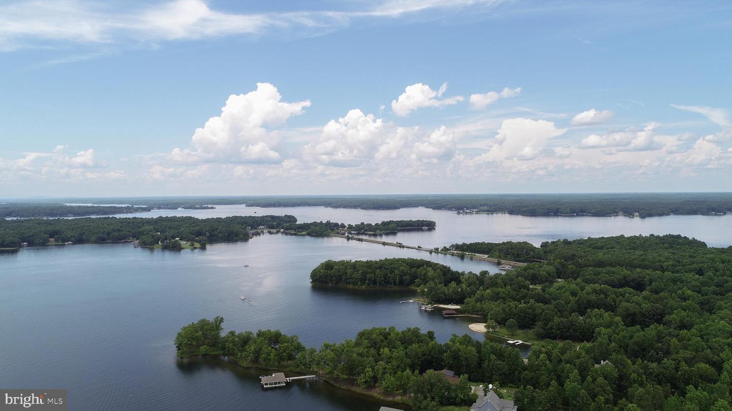 199 HICKORY LANE, BUMPASS, Virginia 23024, 4 Bedrooms Bedrooms, 10 Rooms Rooms,1 BathroomBathrooms,Residential,For sale,199 HICKORY LANE,VALA2009006 MLS # VALA2009006