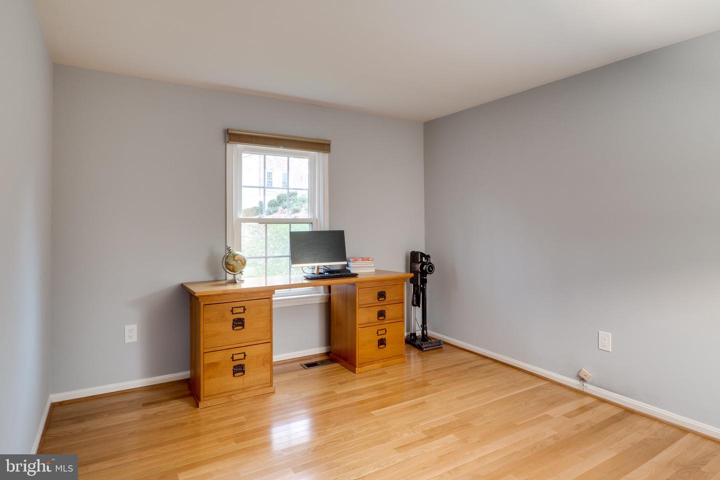 11844 CLARA WAY, FAIRFAX STATION, Virginia 22039, 4 Bedrooms Bedrooms, 14 Rooms Rooms,3 BathroomsBathrooms,Residential,For sale,11844 CLARA WAY,VAFX2282124 MLS # VAFX2282124