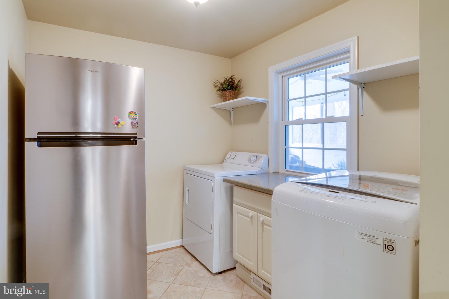 11844 CLARA WAY, FAIRFAX STATION, Virginia 22039, 4 Bedrooms Bedrooms, 14 Rooms Rooms,3 BathroomsBathrooms,Residential,For sale,11844 CLARA WAY,VAFX2282124 MLS # VAFX2282124