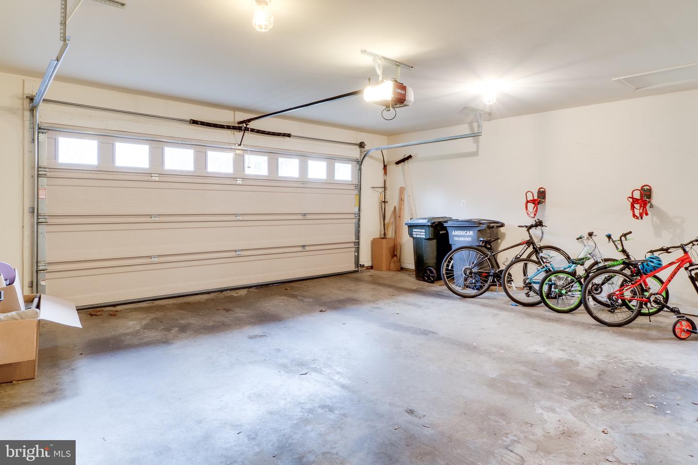 11844 CLARA WAY, FAIRFAX STATION, Virginia 22039, 4 Bedrooms Bedrooms, 14 Rooms Rooms,3 BathroomsBathrooms,Residential,For sale,11844 CLARA WAY,VAFX2282124 MLS # VAFX2282124