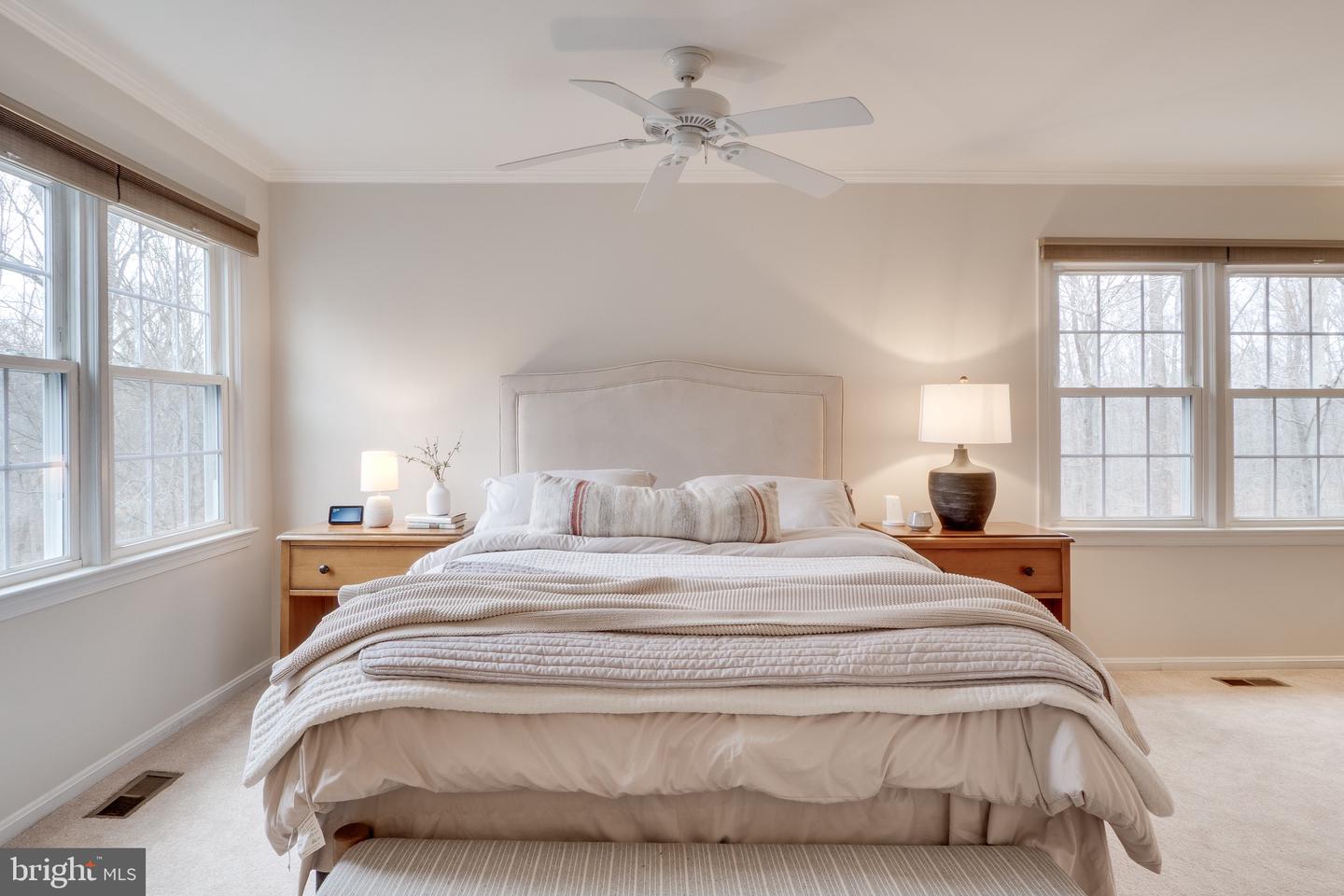 11844 CLARA WAY, FAIRFAX STATION, Virginia 22039, 4 Bedrooms Bedrooms, 14 Rooms Rooms,3 BathroomsBathrooms,Residential,For sale,11844 CLARA WAY,VAFX2282124 MLS # VAFX2282124