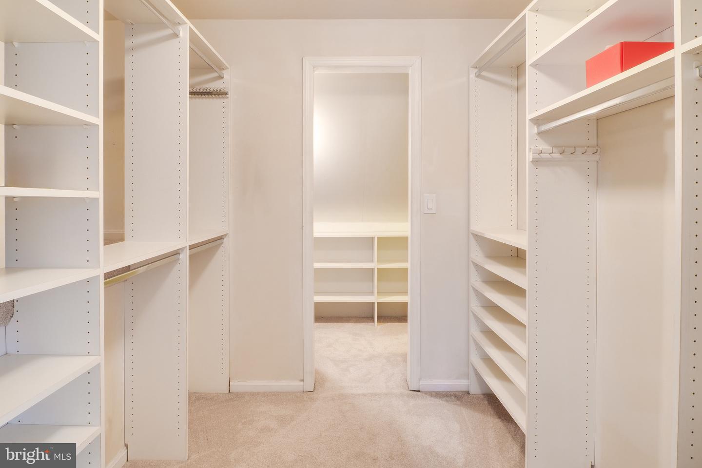 11844 CLARA WAY, FAIRFAX STATION, Virginia 22039, 4 Bedrooms Bedrooms, 14 Rooms Rooms,3 BathroomsBathrooms,Residential,For sale,11844 CLARA WAY,VAFX2282124 MLS # VAFX2282124