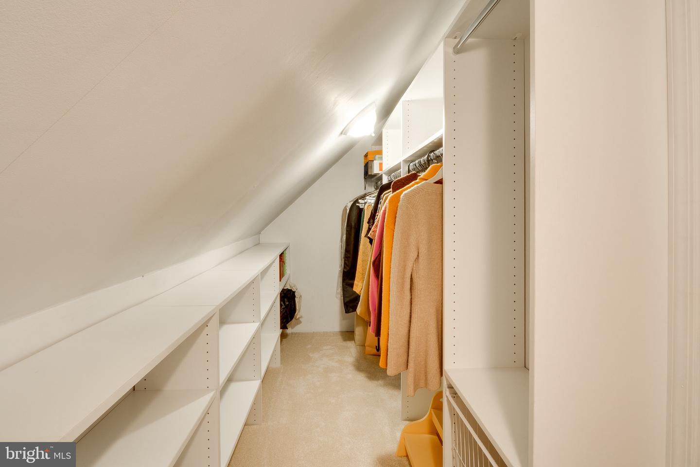 11844 CLARA WAY, FAIRFAX STATION, Virginia 22039, 4 Bedrooms Bedrooms, 14 Rooms Rooms,3 BathroomsBathrooms,Residential,For sale,11844 CLARA WAY,VAFX2282124 MLS # VAFX2282124