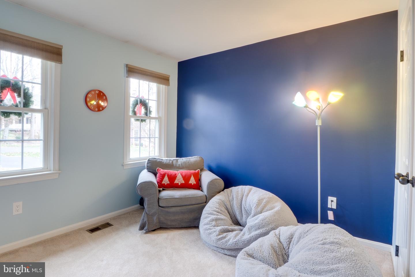 11844 CLARA WAY, FAIRFAX STATION, Virginia 22039, 4 Bedrooms Bedrooms, 14 Rooms Rooms,3 BathroomsBathrooms,Residential,For sale,11844 CLARA WAY,VAFX2282124 MLS # VAFX2282124