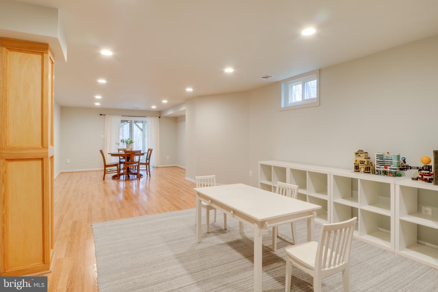 11844 CLARA WAY, FAIRFAX STATION, Virginia 22039, 4 Bedrooms Bedrooms, 14 Rooms Rooms,3 BathroomsBathrooms,Residential,For sale,11844 CLARA WAY,VAFX2282124 MLS # VAFX2282124