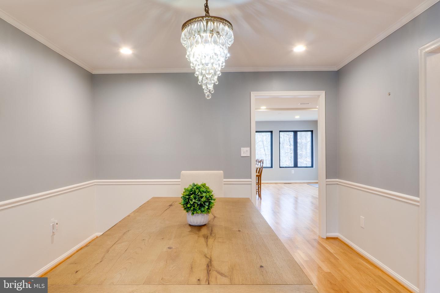 11844 CLARA WAY, FAIRFAX STATION, Virginia 22039, 4 Bedrooms Bedrooms, 14 Rooms Rooms,3 BathroomsBathrooms,Residential,For sale,11844 CLARA WAY,VAFX2282124 MLS # VAFX2282124