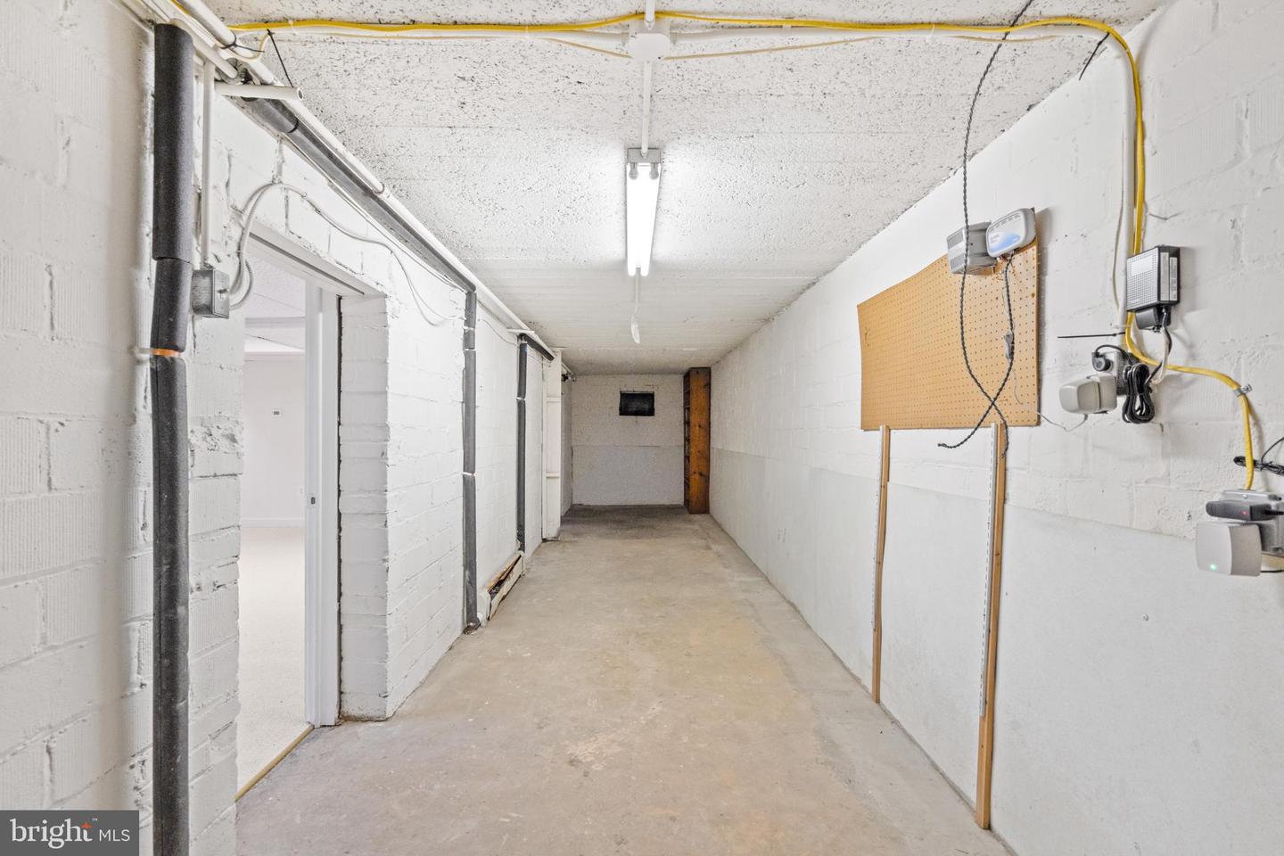 5826 NEVADA AVE NW, WASHINGTON, District Of Columbia 20015, 5 Bedrooms Bedrooms, 14 Rooms Rooms,3 BathroomsBathrooms,Residential,For sale,5826 NEVADA AVE NW,DCDC2234696 MLS # DCDC2234696