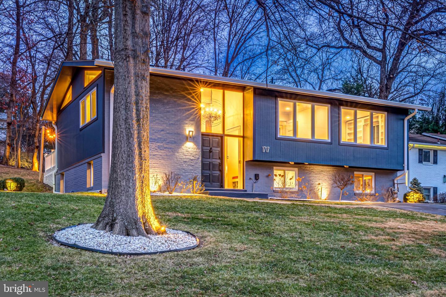 1717 VALLEY AVE, MCLEAN, Virginia 22101, 5 Bedrooms Bedrooms, ,3 BathroomsBathrooms,Residential,For sale,1717 VALLEY AVE,VAFX2282344 MLS # VAFX2282344