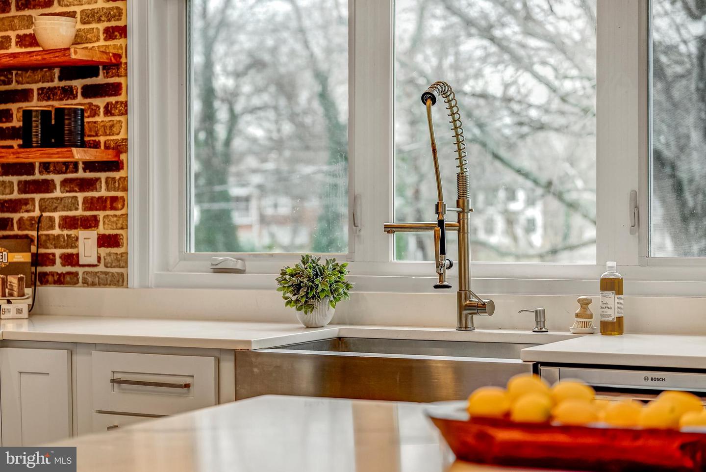 1717 VALLEY AVE, MCLEAN, Virginia 22101, 5 Bedrooms Bedrooms, ,3 BathroomsBathrooms,Residential,For sale,1717 VALLEY AVE,VAFX2282344 MLS # VAFX2282344