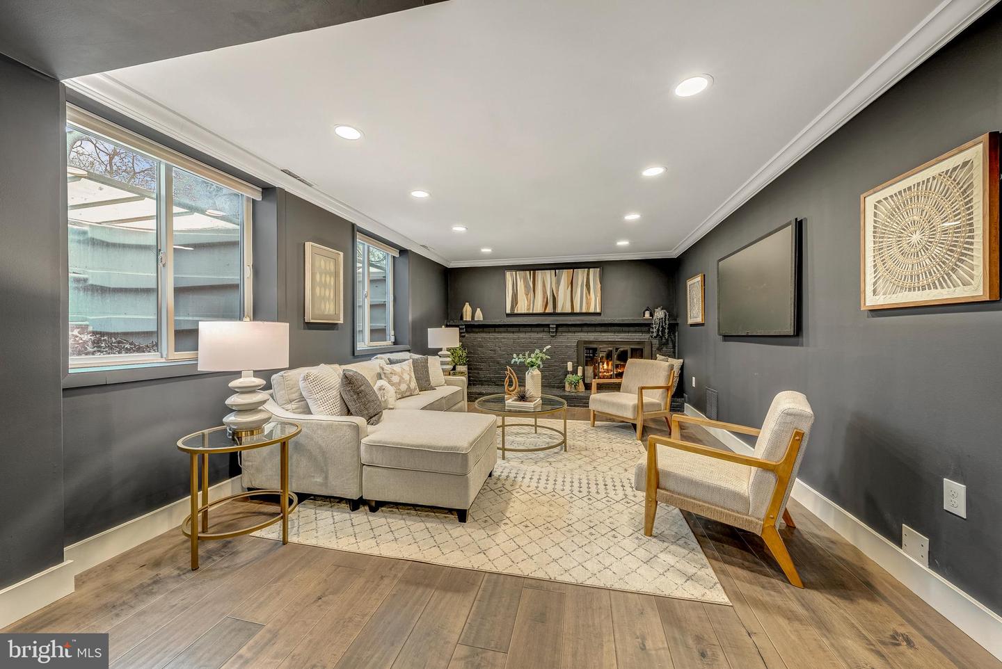 1717 VALLEY AVE, MCLEAN, Virginia 22101, 5 Bedrooms Bedrooms, ,3 BathroomsBathrooms,Residential,For sale,1717 VALLEY AVE,VAFX2282344 MLS # VAFX2282344