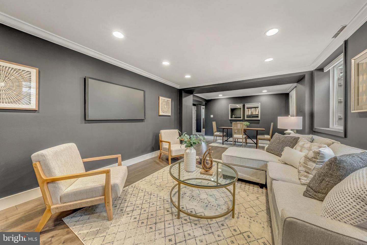 1717 VALLEY AVE, MCLEAN, Virginia 22101, 5 Bedrooms Bedrooms, ,3 BathroomsBathrooms,Residential,For sale,1717 VALLEY AVE,VAFX2282344 MLS # VAFX2282344