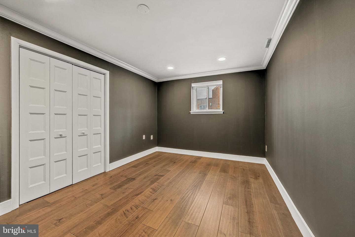 1717 VALLEY AVE, MCLEAN, Virginia 22101, 5 Bedrooms Bedrooms, ,3 BathroomsBathrooms,Residential,For sale,1717 VALLEY AVE,VAFX2282344 MLS # VAFX2282344