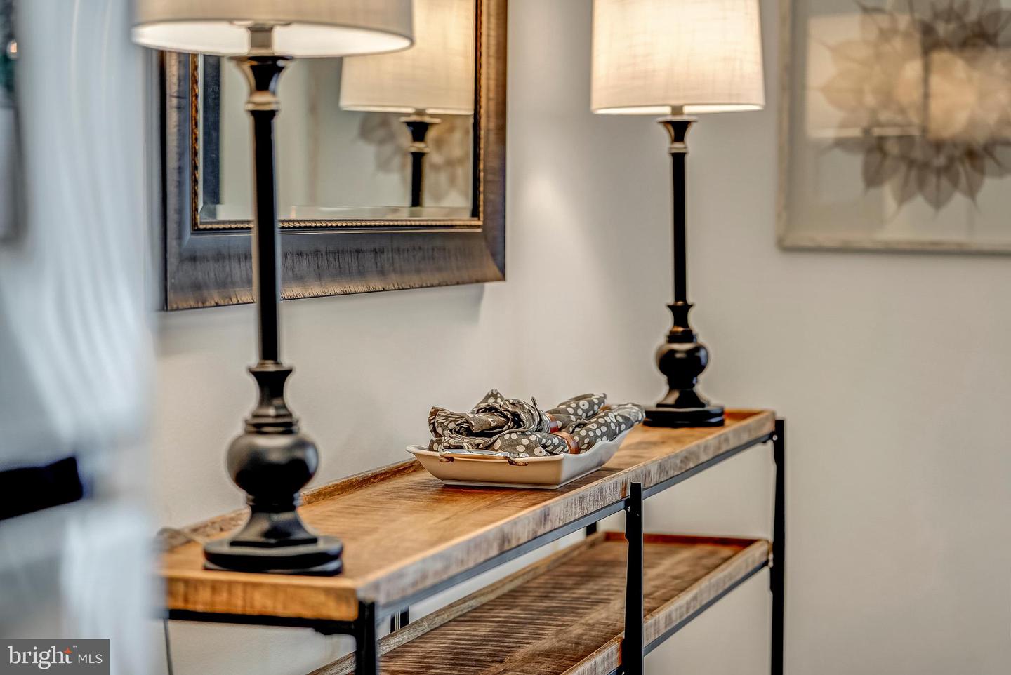 1717 VALLEY AVE, MCLEAN, Virginia 22101, 5 Bedrooms Bedrooms, ,3 BathroomsBathrooms,Residential,For sale,1717 VALLEY AVE,VAFX2282344 MLS # VAFX2282344