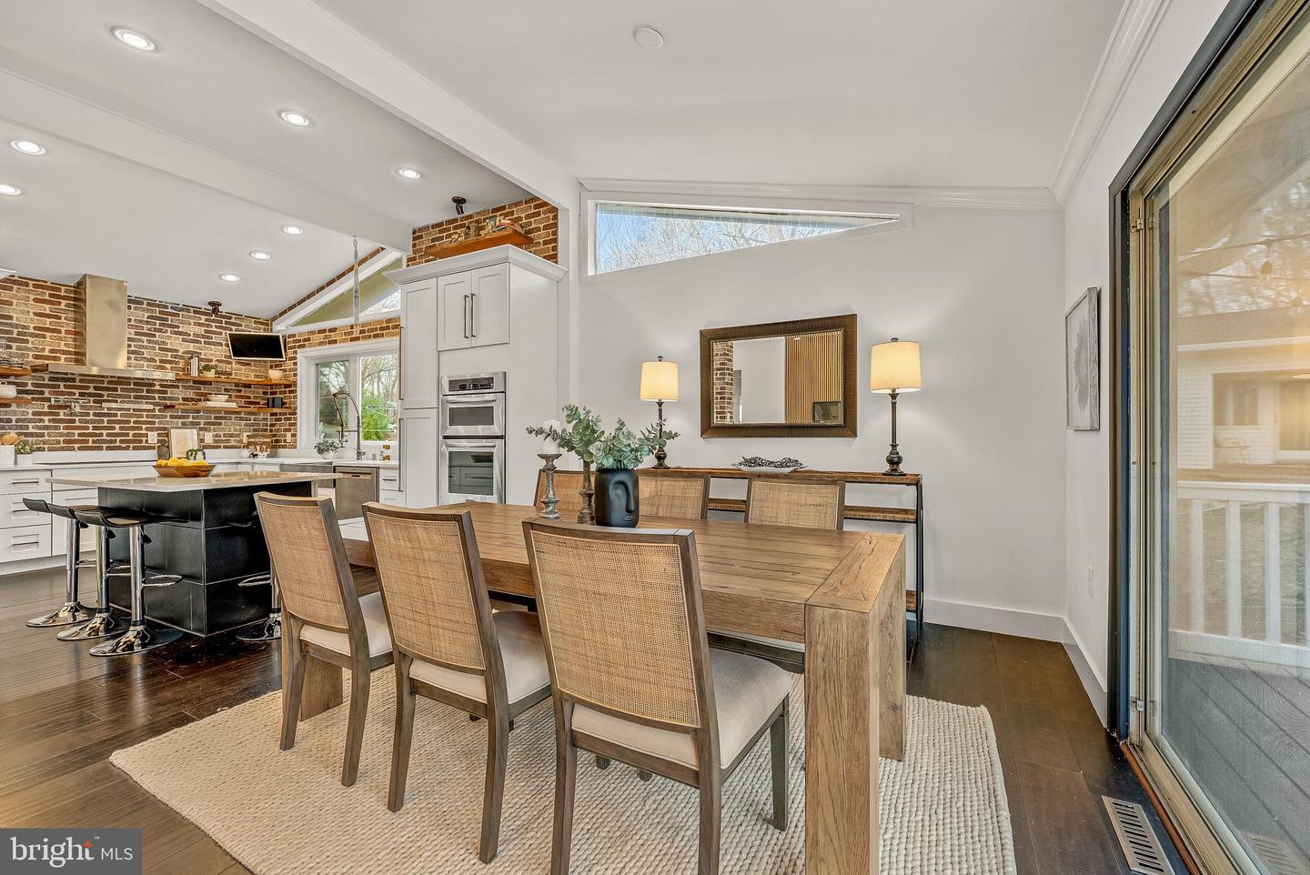 1717 VALLEY AVE, MCLEAN, Virginia 22101, 5 Bedrooms Bedrooms, ,3 BathroomsBathrooms,Residential,For sale,1717 VALLEY AVE,VAFX2282344 MLS # VAFX2282344