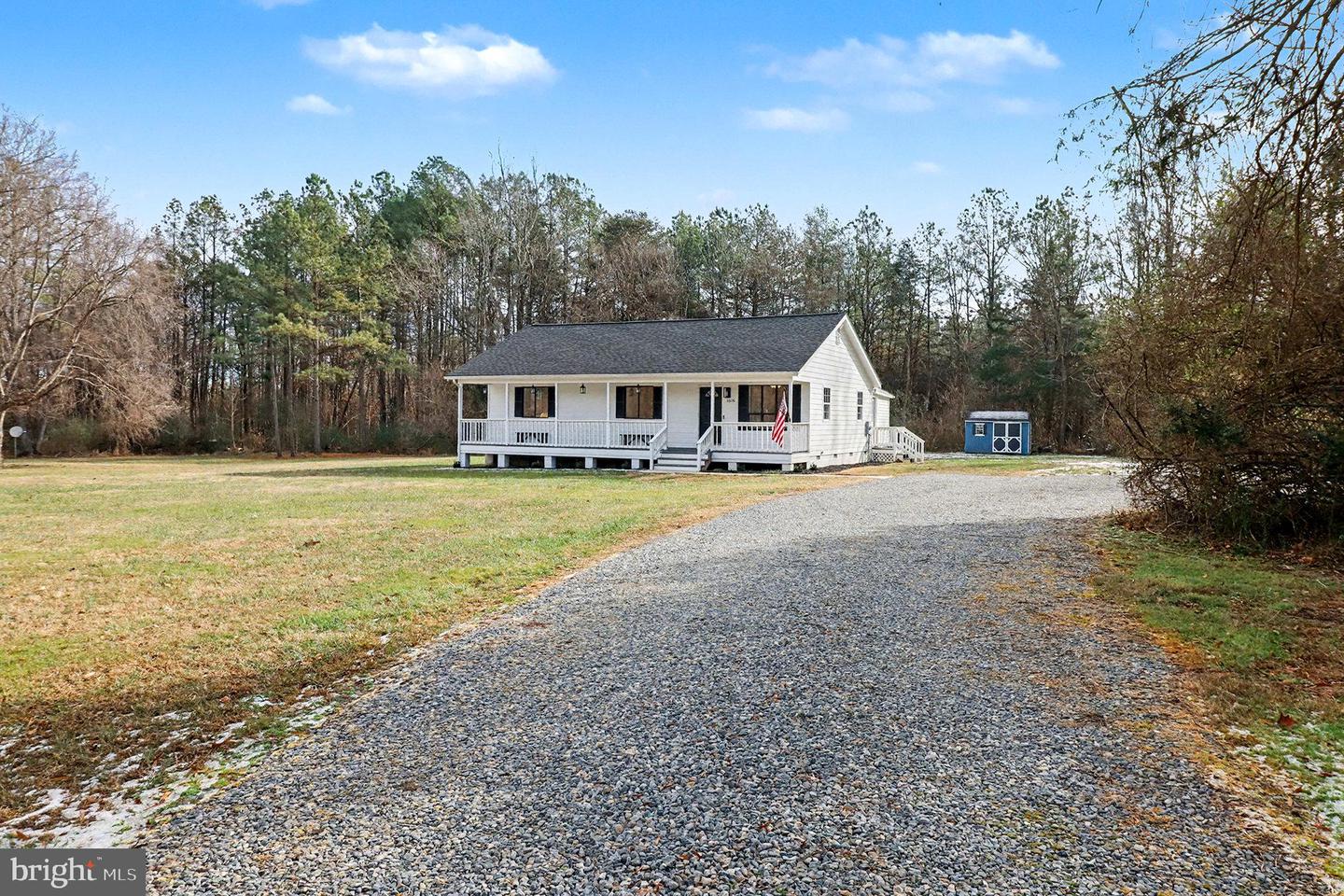 8016 LONG CREEK DR, RUTHER GLEN, Virginia 22546, 3 Bedrooms Bedrooms, ,2 BathroomsBathrooms,Residential,For sale,8016 LONG CREEK DR,VACV2009274 MLS # VACV2009274