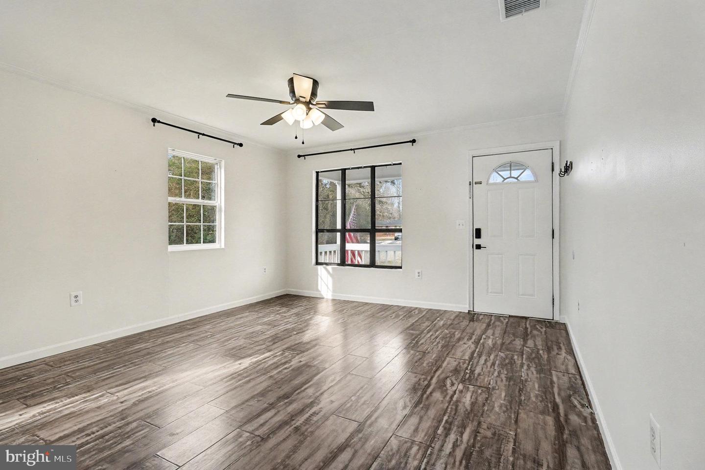 8016 LONG CREEK DR, RUTHER GLEN, Virginia 22546, 3 Bedrooms Bedrooms, ,2 BathroomsBathrooms,Residential,For sale,8016 LONG CREEK DR,VACV2009274 MLS # VACV2009274