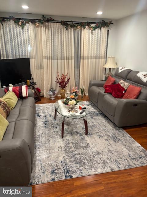 5616 BISMACH DR #101, ALEXANDRIA, Virginia 22312, 2 Bedrooms Bedrooms, ,1 BathroomBathrooms,Residential,For sale,5616 BISMACH DR #101,VAFX2282540 MLS # VAFX2282540 5616 BISMACH DR #101, ALEXANDRIA, Virginia 22312, 2 Bedrooms Bedrooms, ,1 BathroomBathrooms,Residential,For sale,5616 BISMACH DR #101,VAFX2282540 MLS # VAFX2282540