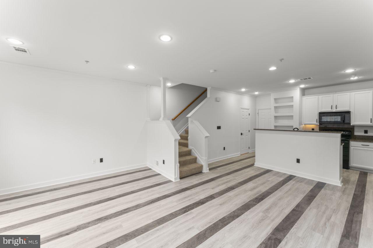 42261 TERRAZZO TER, ALDIE, Virginia 20105, 3 Bedrooms Bedrooms, ,2 BathroomsBathrooms,Residential,For sale,42261 TERRAZZO TER,VALO2112392 MLS # VALO2112392