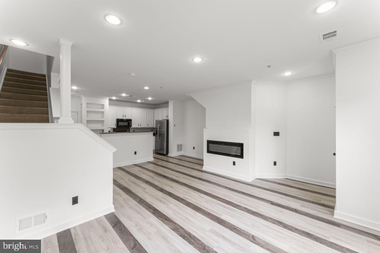 42261 TERRAZZO TER, ALDIE, Virginia 20105, 3 Bedrooms Bedrooms, ,2 BathroomsBathrooms,Residential,For sale,42261 TERRAZZO TER,VALO2112392 MLS # VALO2112392