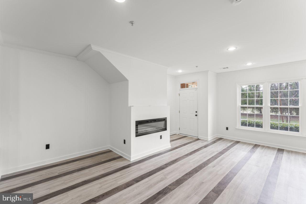 42261 TERRAZZO TER, ALDIE, Virginia 20105, 3 Bedrooms Bedrooms, ,2 BathroomsBathrooms,Residential,For sale,42261 TERRAZZO TER,VALO2112392 MLS # VALO2112392