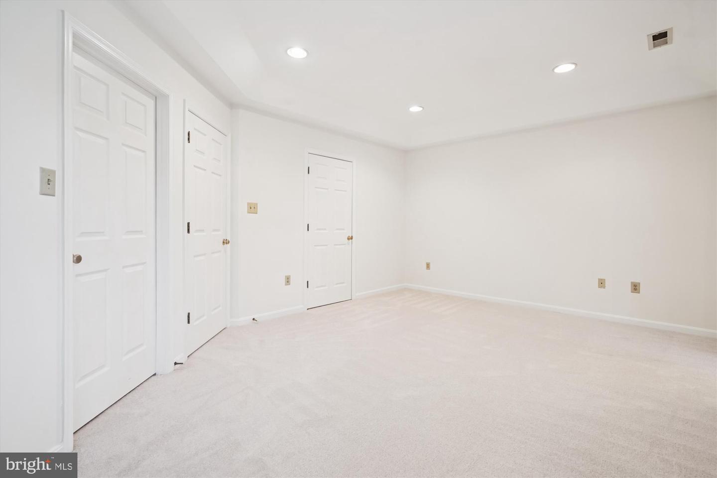 4100 KENTMERE SQ, FAIRFAX, Virginia 22030, 3 Bedrooms Bedrooms, ,3 BathroomsBathrooms,Residential,For sale,4100 KENTMERE SQ,VAFX2282598 MLS # VAFX2282598