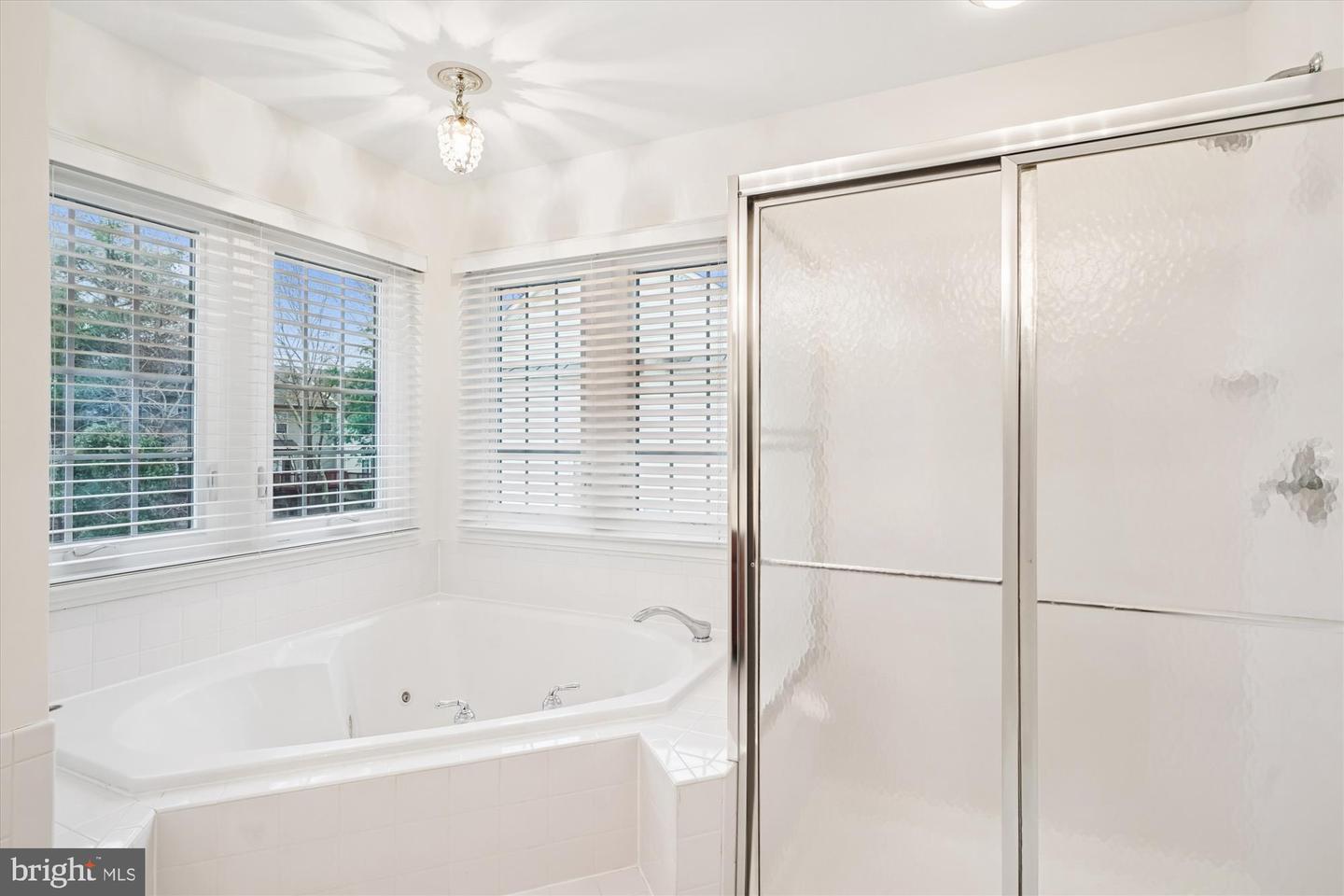 4100 KENTMERE SQ, FAIRFAX, Virginia 22030, 3 Bedrooms Bedrooms, ,3 BathroomsBathrooms,Residential,For sale,4100 KENTMERE SQ,VAFX2282598 MLS # VAFX2282598