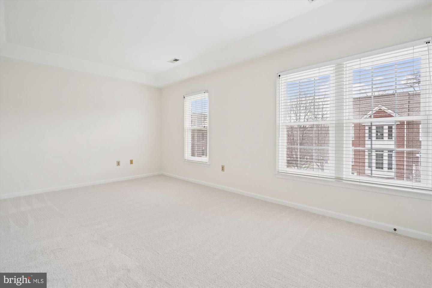 4100 KENTMERE SQ, FAIRFAX, Virginia 22030, 3 Bedrooms Bedrooms, ,3 BathroomsBathrooms,Residential,For sale,4100 KENTMERE SQ,VAFX2282598 MLS # VAFX2282598