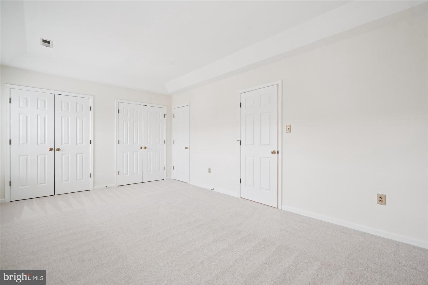4100 KENTMERE SQ, FAIRFAX, Virginia 22030, 3 Bedrooms Bedrooms, ,3 BathroomsBathrooms,Residential,For sale,4100 KENTMERE SQ,VAFX2282598 MLS # VAFX2282598
