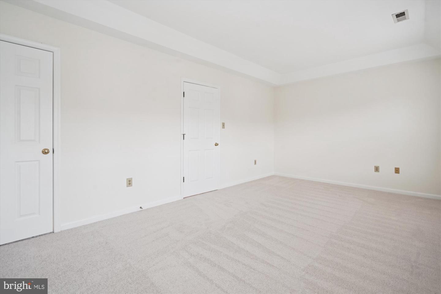 4100 KENTMERE SQ, FAIRFAX, Virginia 22030, 3 Bedrooms Bedrooms, ,3 BathroomsBathrooms,Residential,For sale,4100 KENTMERE SQ,VAFX2282598 MLS # VAFX2282598