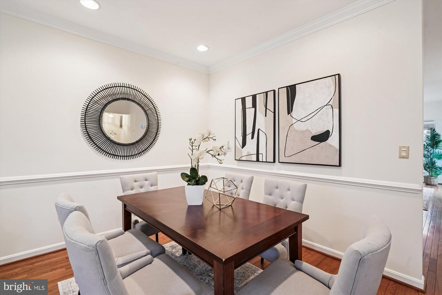 4100 KENTMERE SQ, FAIRFAX, Virginia 22030, 3 Bedrooms Bedrooms, ,3 BathroomsBathrooms,Residential,For sale,4100 KENTMERE SQ,VAFX2282598 MLS # VAFX2282598