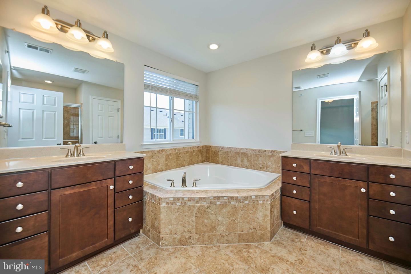 25234 ORCHARD VIEW TER, CHANTILLY, Virginia 20152, 3 Bedrooms Bedrooms, ,3 BathroomsBathrooms,Residential,For sale,25234 ORCHARD VIEW TER,VALO2112428 MLS # VALO2112428 25234 ORCHARD VIEW TER, CHANTILLY, Virginia 20152, 3 Bedrooms Bedrooms, ,3 BathroomsBathrooms,Residential,For sale,25234 ORCHARD VIEW TER,VALO2112428 MLS # VALO2112428